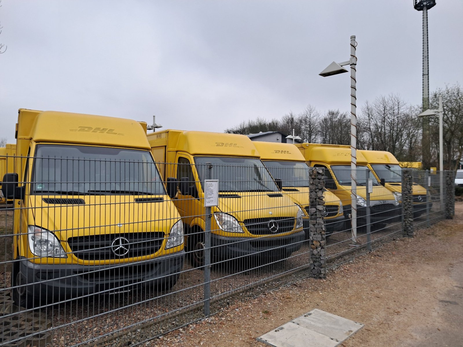 LKW des Typs Mercedes Sprinter Koffer 3,5-Tonner, Gebrauchtmaschine in Bad Münder am Deister (Hannover) (Bild 2)