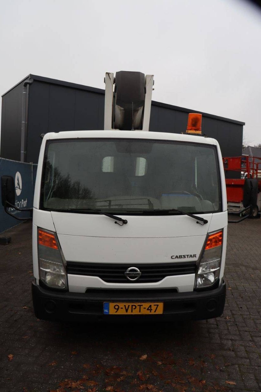 LKW typu Nissan CABSTAR, Gebrauchtmaschine w Antwerpen (Zdjęcie 9)
