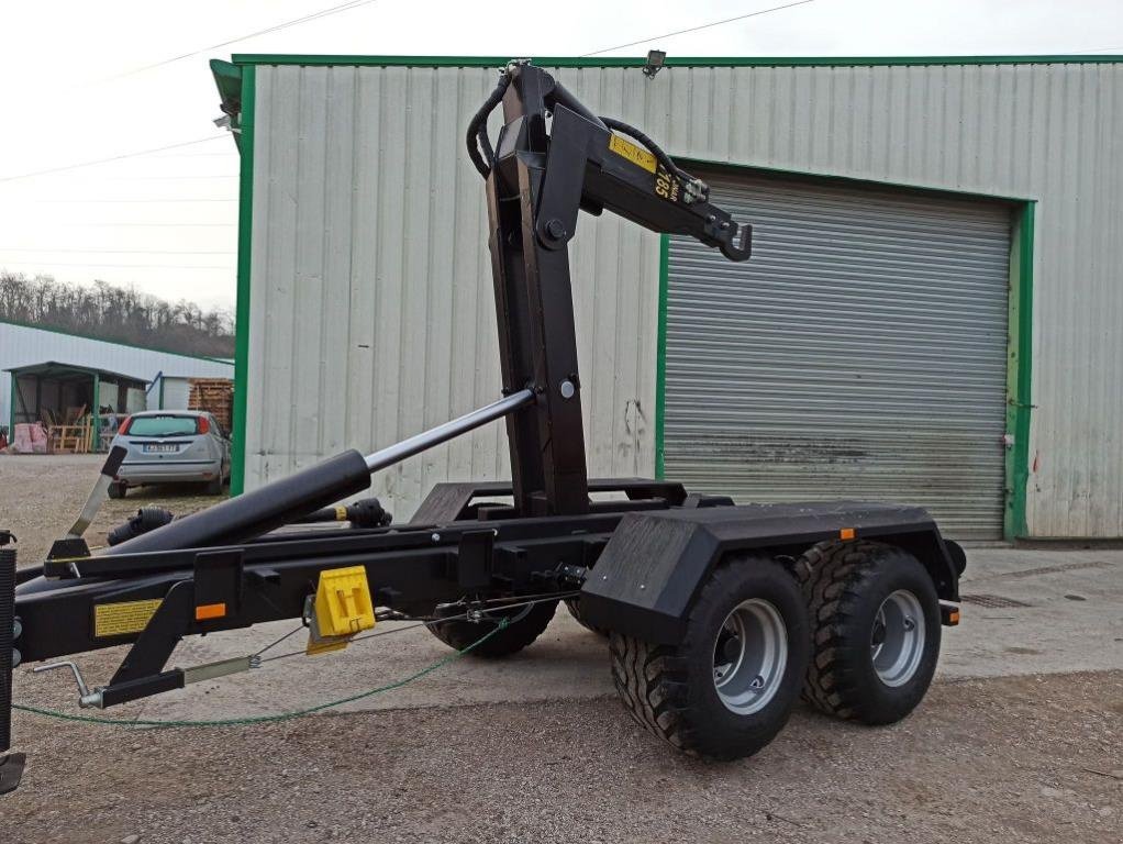 LKW of the type PRONAR Pronar Nouveau Porte caisson PRONAR T 285, Gebrauchtmaschine in BEAUREPAIRE (Picture 4)
