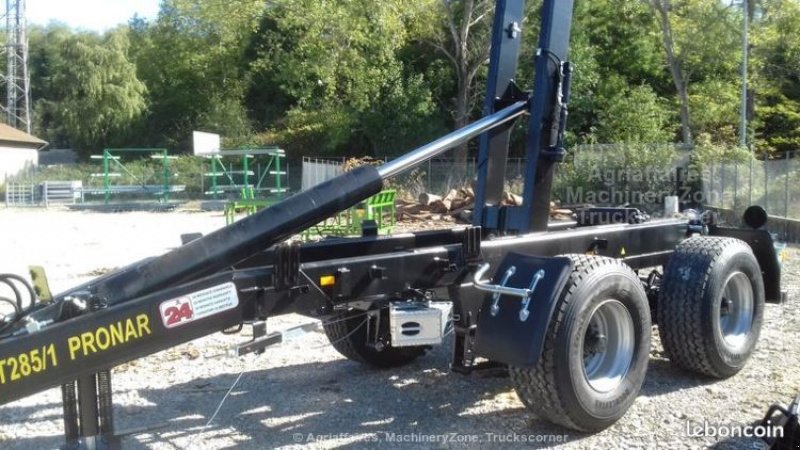LKW of the type PRONAR Pronar Nouveau Porte caisson PRONAR T 285, Gebrauchtmaschine in BEAUREPAIRE (Picture 7)