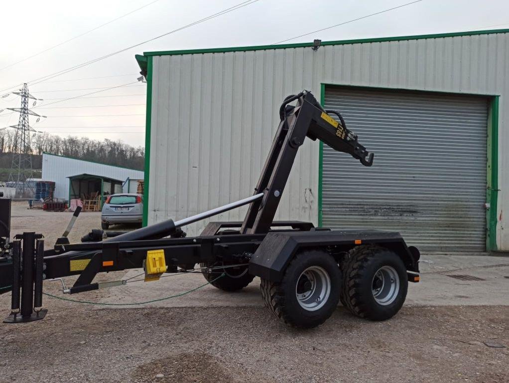 LKW of the type PRONAR Pronar Nouveau Porte caisson PRONAR T 285, Gebrauchtmaschine in BEAUREPAIRE (Picture 5)