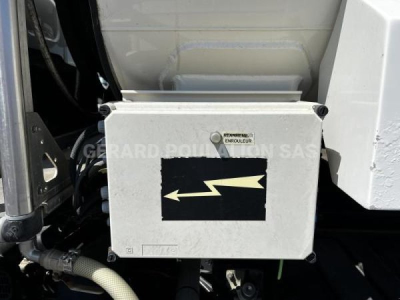 LKW typu Renault 280 E6  D18 P 4X2 CITERNE CARB LEG 14000 L, Gebrauchtmaschine v Bourron Marlotte (Obrázok 11)