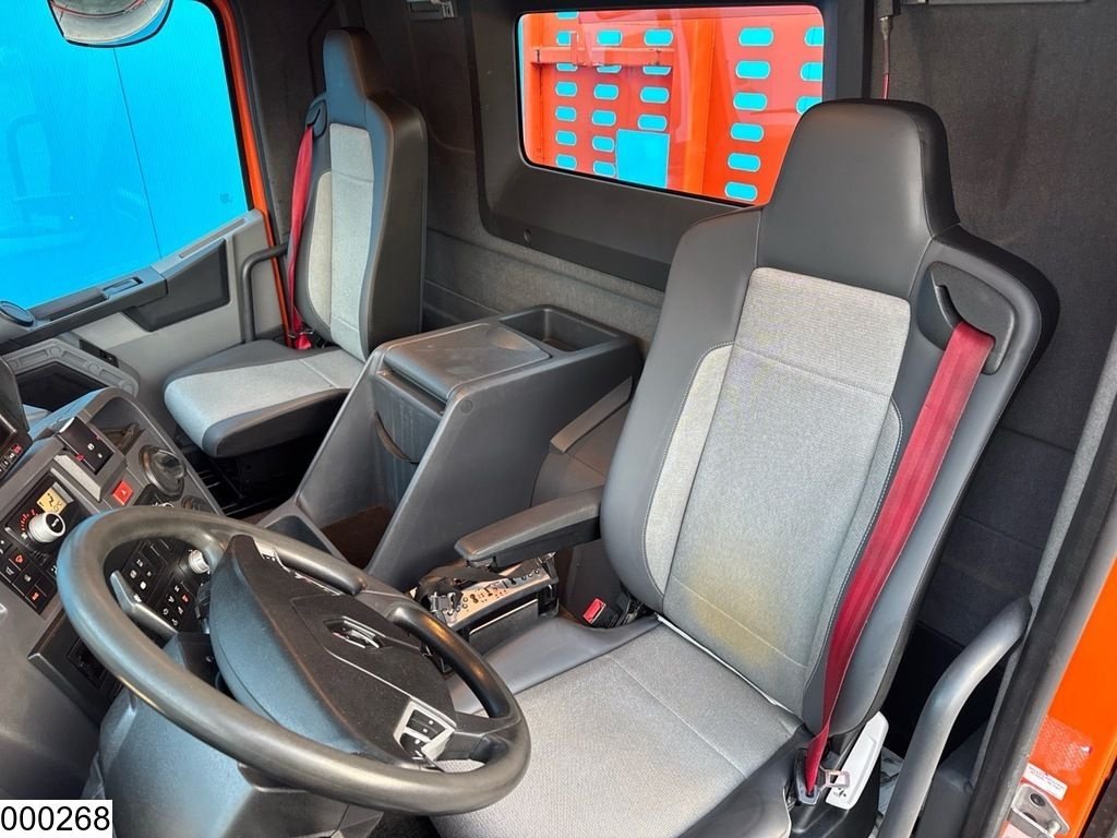 LKW of the type Renault C 430 8x4, EURO 6, Hiab, Gebrauchtmaschine in Ede (Picture 9)