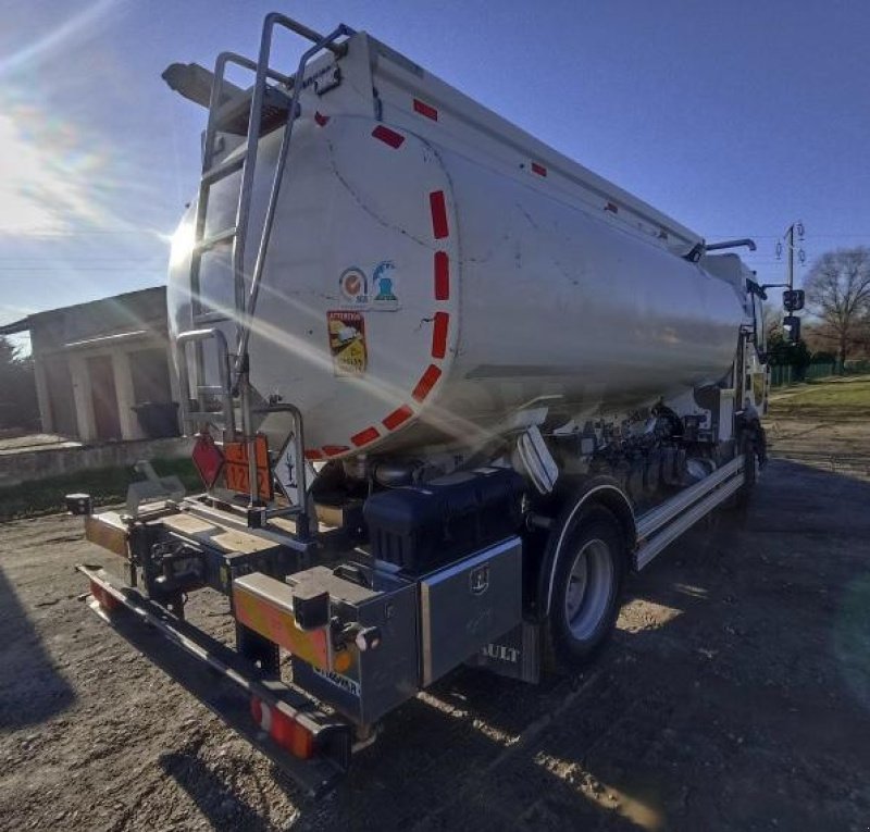 LKW of the type Renault D 16.250 MED, Gebrauchtmaschine in Bourron Marlotte (Picture 7)