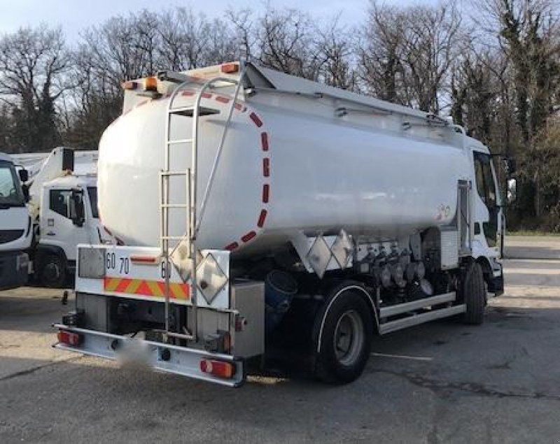 LKW типа Renault MIDLUM 270.16 4x2 CITERNE CM 64  11 000 L, Gebrauchtmaschine в Bourron Marlotte (Фотография 2)