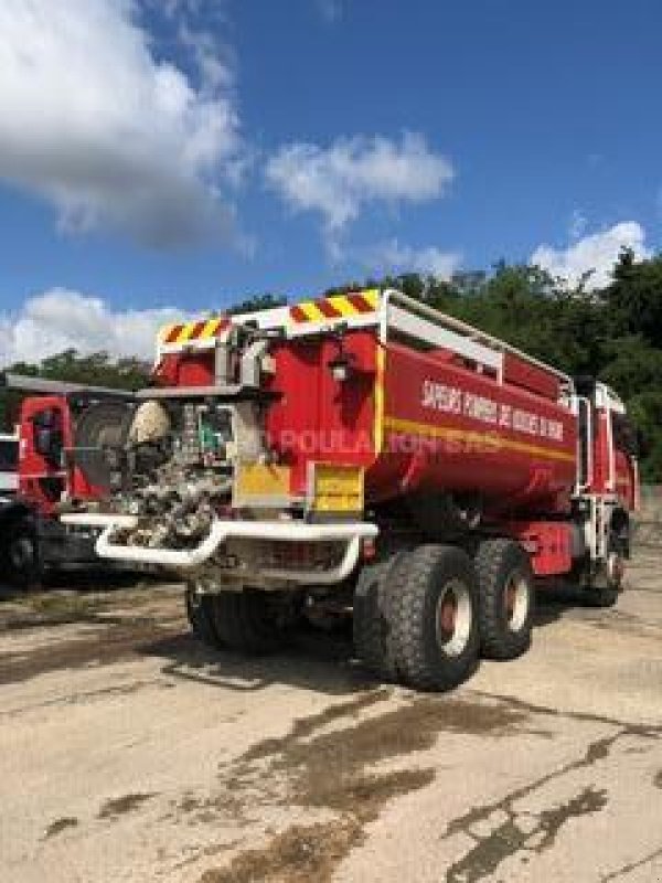 LKW des Typs Renault PORTEUR 6X6 INCENDIE 340CV, Gebrauchtmaschine in Bourron Marlotte (Bild 4)