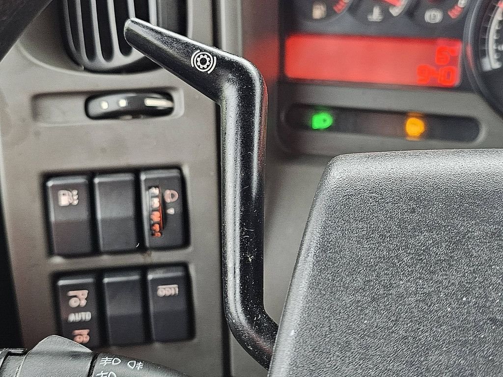 LKW des Typs Renault PREMIUM 380, Gebrauchtmaschine in Vuren (Bild 11)