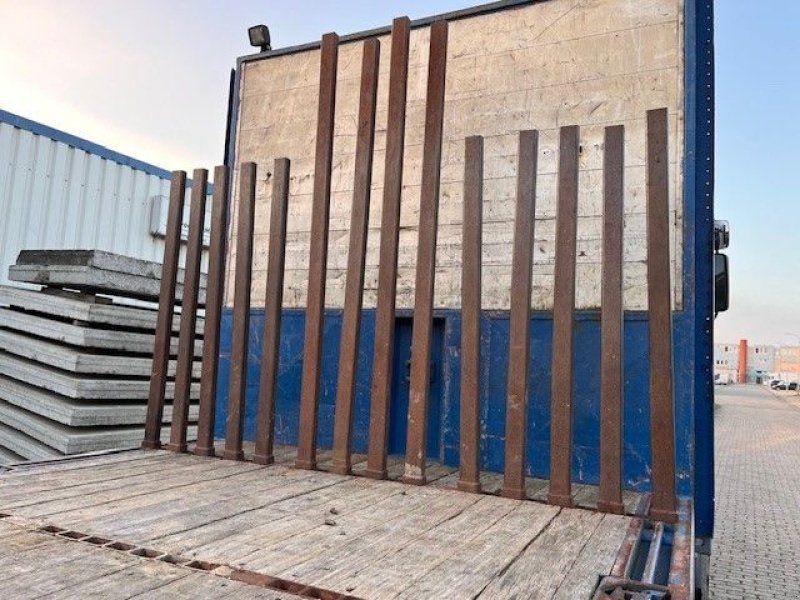 LKW типа Renault Vracht/kraan wagen met wipkar, Gebrauchtmaschine в Yerseke (Фотография 2)