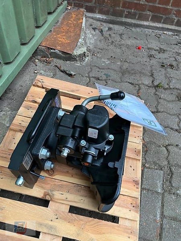 LKW des Typs Rockinger 560 Zugmaul 50mm Zugöse LKW Claas Fendt Unimog 330 390, Gebrauchtmaschine in Fitzen (Bild 7)