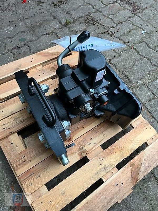 LKW des Typs Rockinger 560 Zugmaul 50mm Zugöse LKW Claas Fendt Unimog 330 390, Gebrauchtmaschine in Fitzen (Bild 8)