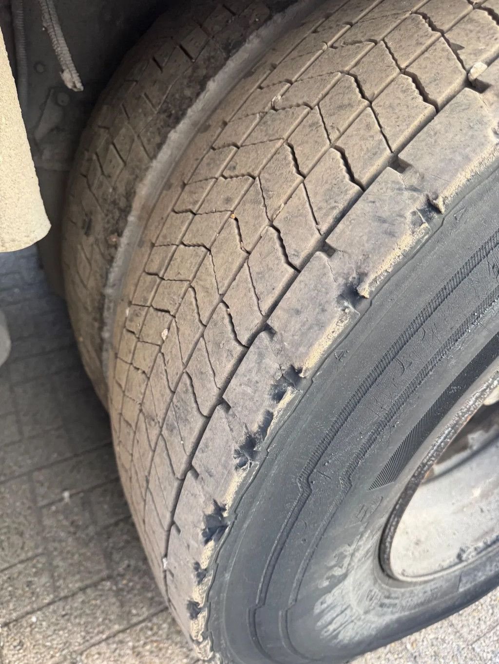 LKW des Typs Scania P94-300 **BURTEC BITUM SPRAYER-BELGIAN TRUCK**, Gebrauchtmaschine in Kessel (Bild 11)