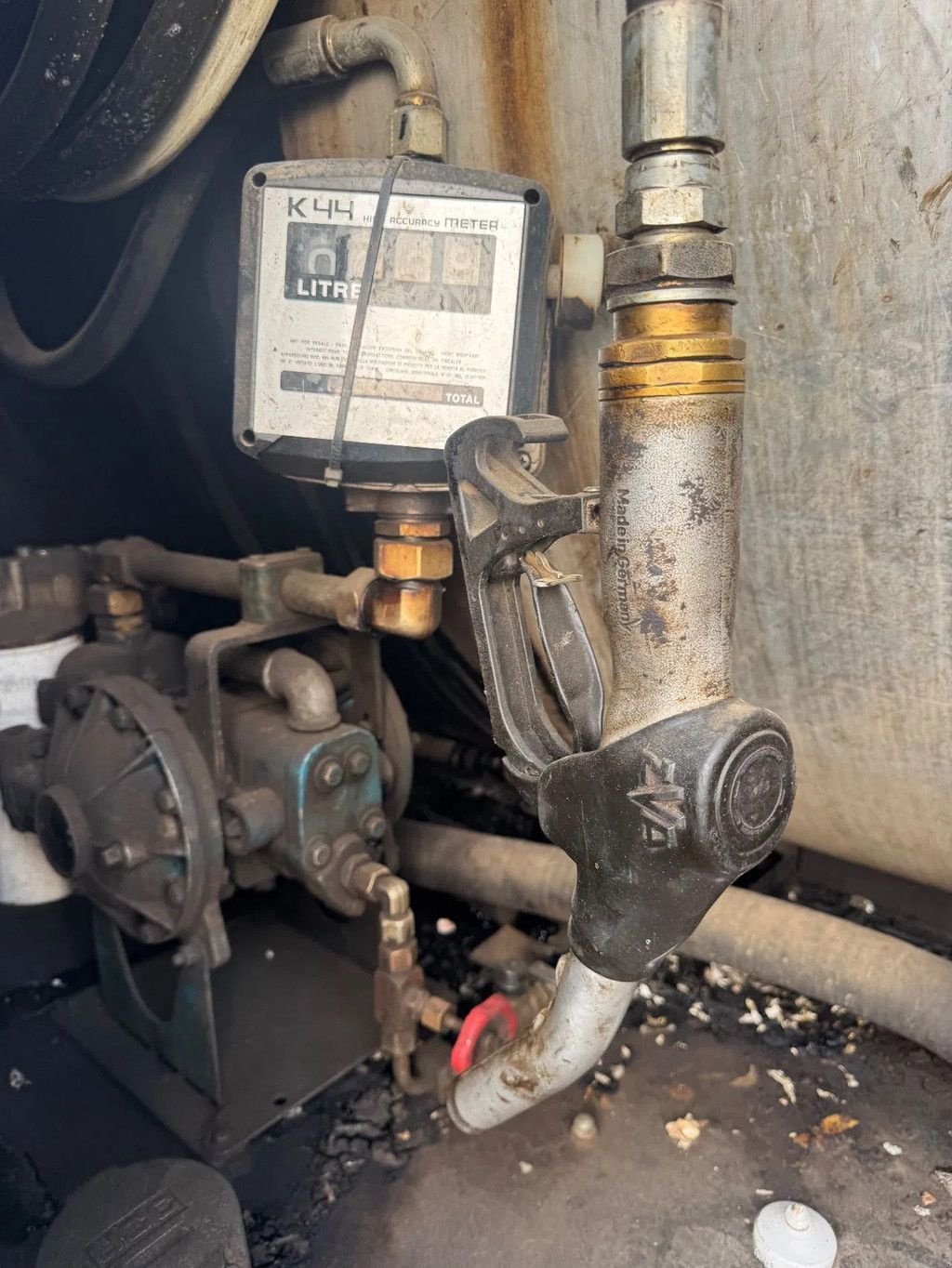 LKW des Typs Scania P94-300 **BURTEC BITUM SPRAYER-BELGIAN TRUCK**, Gebrauchtmaschine in Kessel (Bild 8)