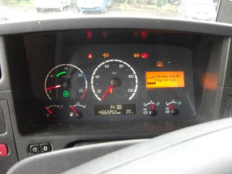 LKW vrste Scania R420, Gebrauchtmaschine v Bourron Marlotte (Slika 7)