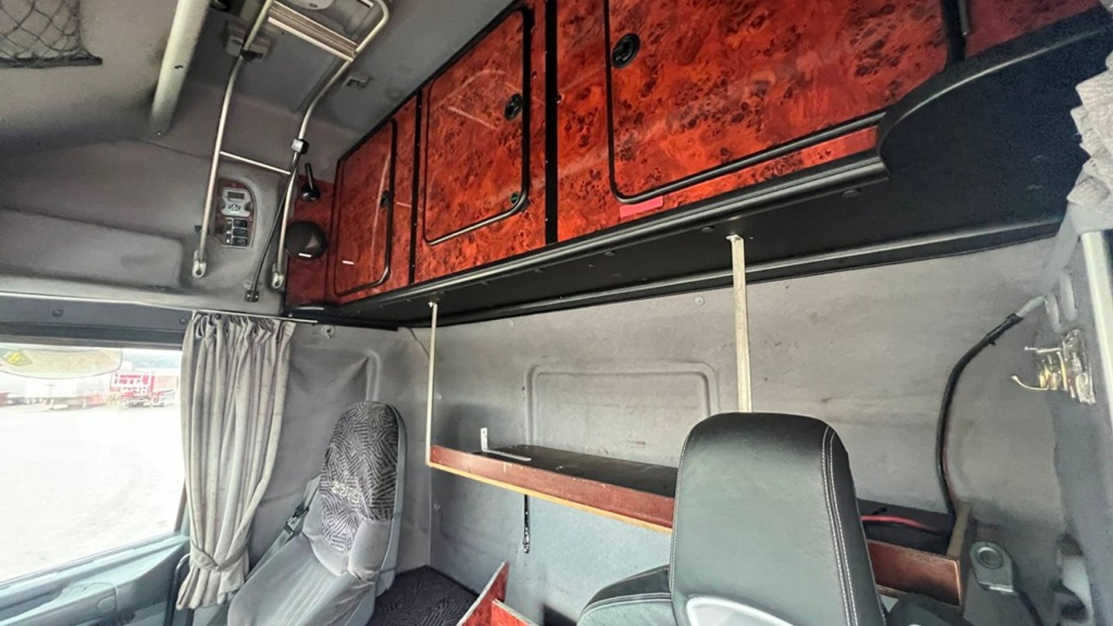 LKW of the type Scania T420 6x2, Gebrauchtmaschine in Vojens (Picture 14)