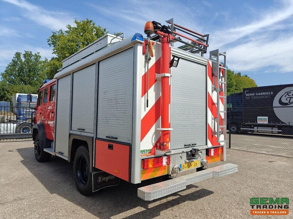 LKW des Typs Sonstige Mercedes Benz 1124 AF 4x4 Dubbelcab 6Cil - 8 Pers - Ziegler TS - Tankautospuit, Gebrauchtmaschine in Oud Gastel (Bild 4)