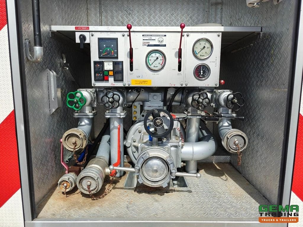 LKW des Typs Sonstige Mercedes Benz 1124 AF 4x4 Dubbelcab 6Cil - 8 Pers - Ziegler TS - Tankautospuit, Gebrauchtmaschine in Oud Gastel (Bild 11)