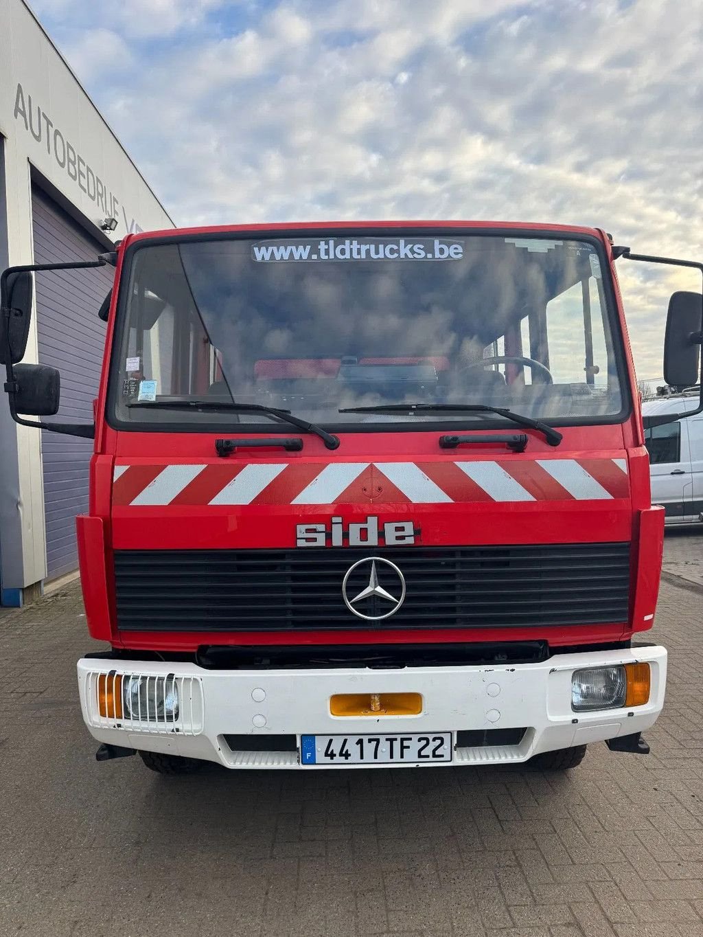 LKW des Typs Sonstige Mercedes Benz 1320 **FIRETRUCK-19.617Km-POMPIER**, Gebrauchtmaschine in Kessel (Bild 2)