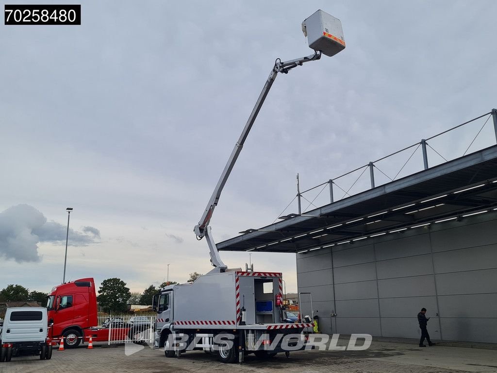 LKW typu Sonstige Mercedes Benz Antos 1830 4X2 Hubarbeitsb&uuml;hne 14.70m Time France VST 2, Gebrauchtmaschine v Veghel (Obrázek 2)