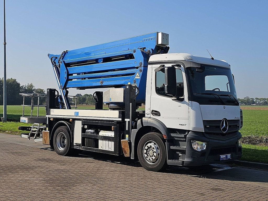 LKW des Typs Sonstige Mercedes Benz ANTOS 1927 CTE HOOGWERKER 29.6, Gebrauchtmaschine in Vuren (Bild 5)