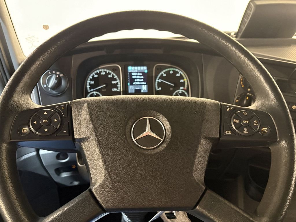 LKW of the type Sonstige Mercedes Benz Atego 824 BL Euro6 Open Laadbak / 6 cil. Automaat / Airco / Cru, Gebrauchtmaschine in GRONINGEN (Picture 7)