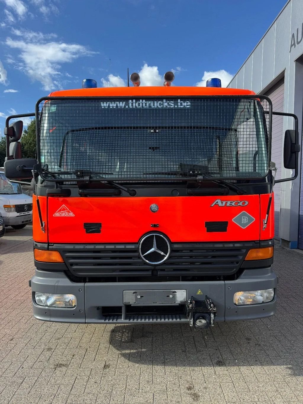 LKW des Typs Sonstige Mercedes Benz Atego **ATEGO 1225-FIRETRUCK-WINCH**, Gebrauchtmaschine in Kessel (Bild 2)