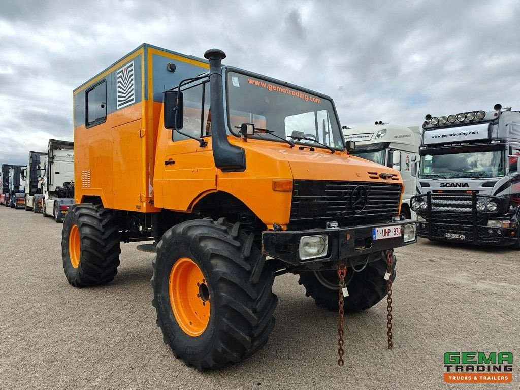 LKW des Typs Sonstige Mercedes Benz Unimog 1300L 4x4 Handgeschakeld - GeslotenBak - PTO - Hydr. steu, Gebrauchtmaschine in Oud Gastel (Bild 4)