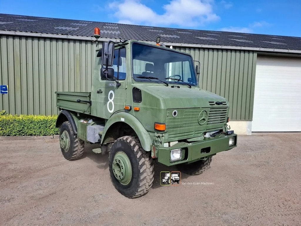 LKW des Typs Sonstige Mercedes Benz Unimog U1600, Gebrauchtmaschine in Odiliapeel (Bild 10)