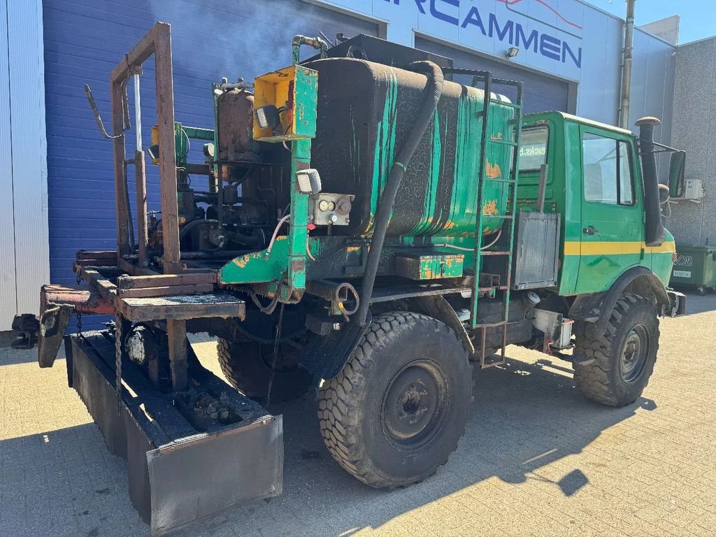 LKW tipa Sonstige Unimog 424 **BITUMTANK-GOUDRONEUSE**, Gebrauchtmaschine u Kessel (Slika 4)