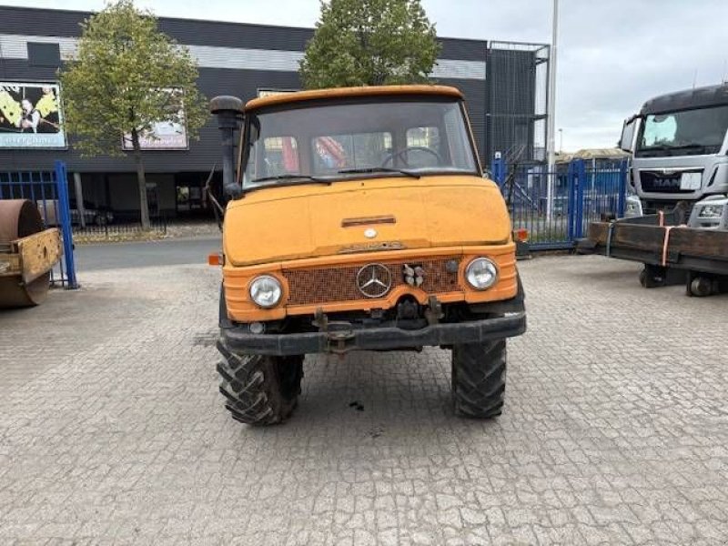 LKW des Typs Sonstige Unimog U600, Gebrauchtmaschine in Antwerpen (Bild 2)