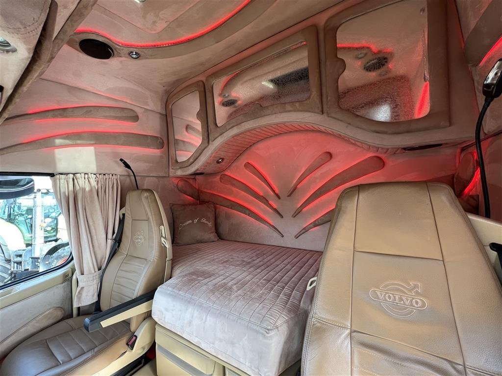 LKW del tipo Volvo FH 13 500 XXL FØREHUS OG HYDRAULIK! COSTUM TRUCK!, Gebrauchtmaschine In Nørager (Immagine 19)