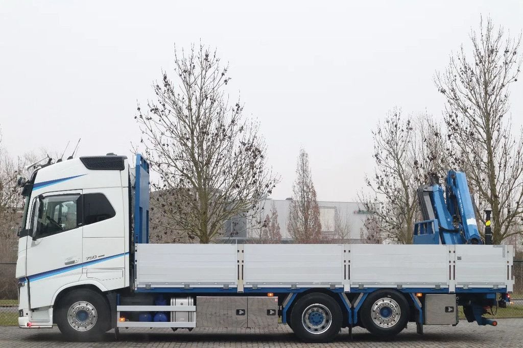 LKW des Typs Volvo FH 16.750 6X2*4 EFFER 215 6X EXT RETARDER EURO 6, Gebrauchtmaschine in Marknesse (Bild 11)