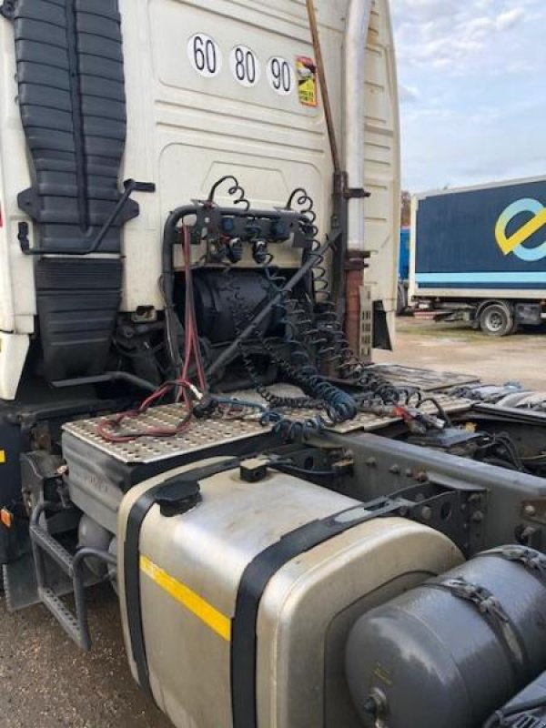 LKW za tip Volvo FH 600 AUTRE POIDS: 155T, Gebrauchtmaschine u Bourron Marlotte (Slika 7)