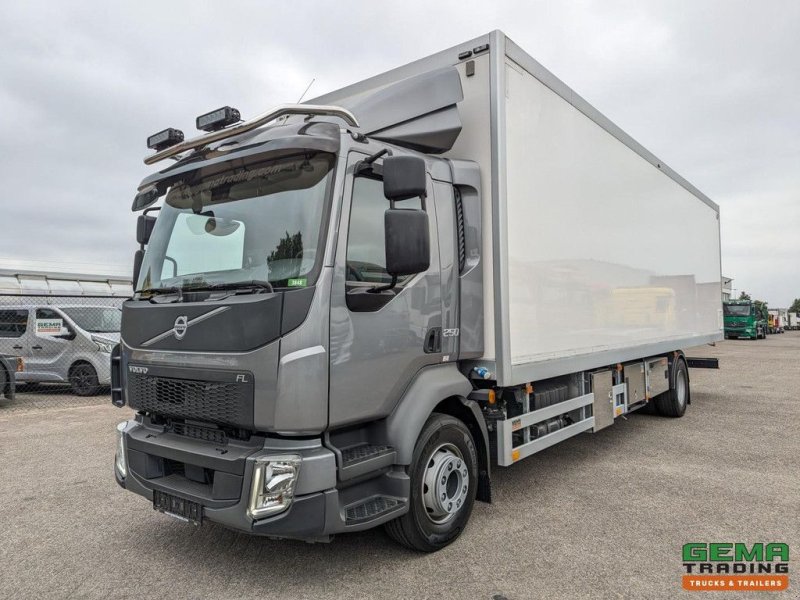LKW typu Volvo FL 250 4x2 Dagcab Euro6 - Camper/Kantoor - NIEUW - Toilet - Airc, Gebrauchtmaschine v Oud Gastel (Obrázek 1)