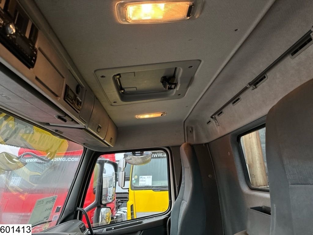 LKW of the type Volvo FM 370 6X2, EURO 5, Gebrauchtmaschine in Ede (Picture 10)