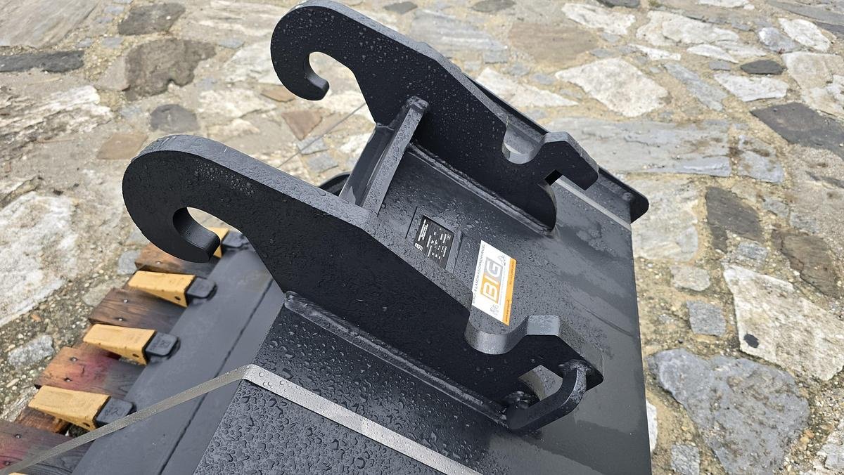 Löffel of the type Big Dutchman 90cm Tieflöffel mit CW10 Verachtert Aufnahme, Neumaschine in Göpfritz an der Wild (Picture 6)