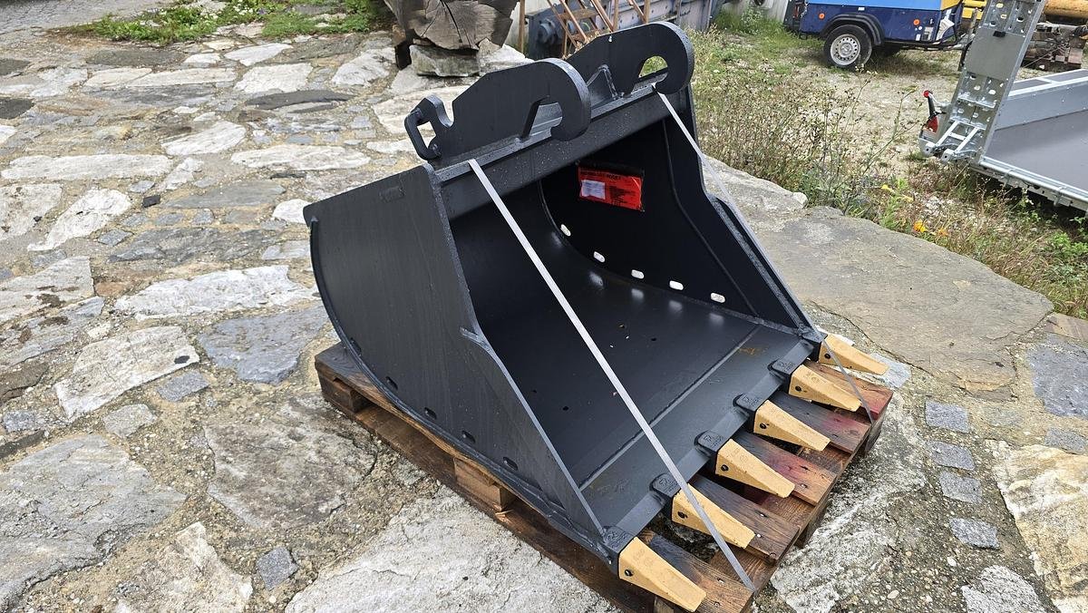 Löffel of the type Big Dutchman 90cm Tieflöffel mit CW10 Verachtert Aufnahme, Neumaschine in Göpfritz an der Wild (Picture 4)