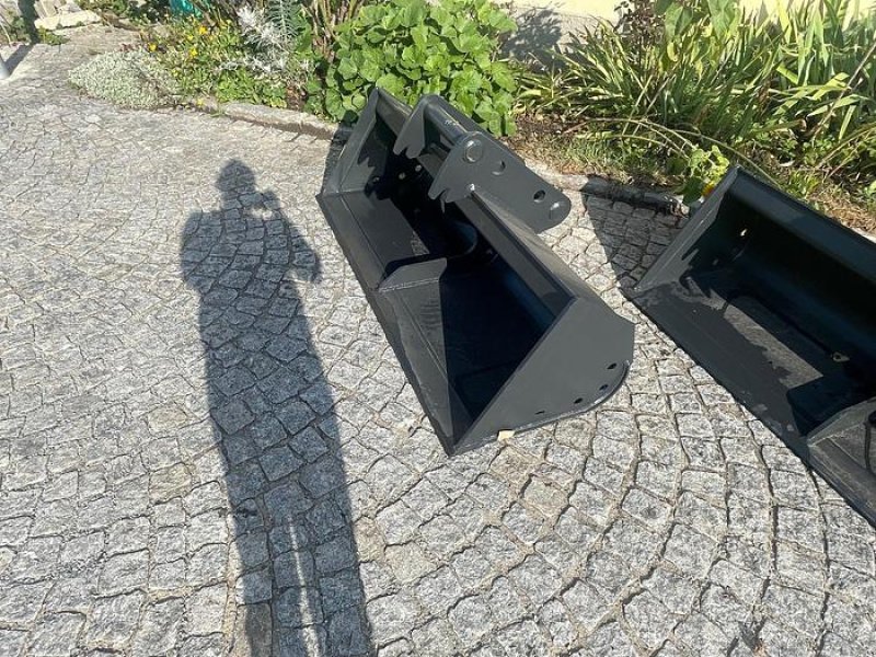 Löffel des Typs Big Dutchman Grabenräumlöffel 150 cm mit Lehnhoff MS08 Symlock Aufnahme, Neumaschine in Göpfritz an der Wild (Bild 2)