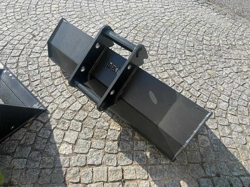 Löffel des Typs Big Dutchman Grabenräumlöffel 150 cm mit Lehnhoff MS08 Symlock Aufnahme, Neumaschine in Göpfritz an der Wild (Bild 4)