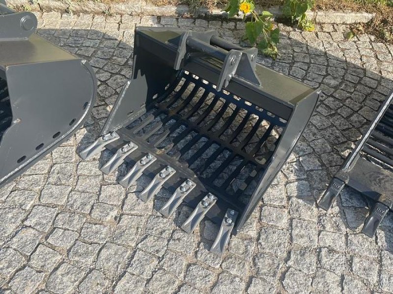 Löffel of the type Big Dutchman Sortierlöffel / Sortierschaufel 80 cm mit Martin M03 Aufnahme, Neumaschine in Göpfritz an der Wild (Picture 1)