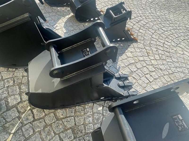 Löffel of the type Big Dutchman Tieflöffel 30 cm mit Lehnhoff MS03 Symlock Aufnahme, Neumaschine in Göpfritz an der Wild (Picture 2)