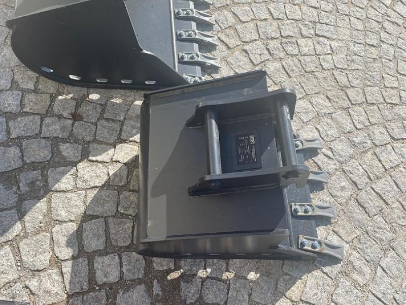 Löffel des Typs Big Dutchman Tieflöffel 50 cm mit Martin M3 Aufnahme, Neumaschine in Göpfritz an der Wild (Bild 3)