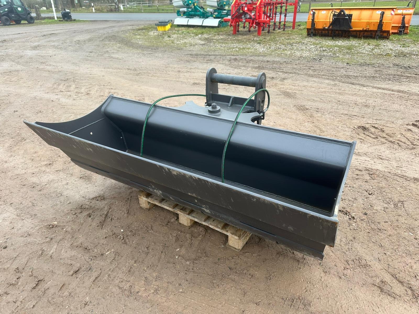 Löffel of the type JST Grabenräumlöffel 2 m, Gebrauchtmaschine in Klempau (Picture 2)