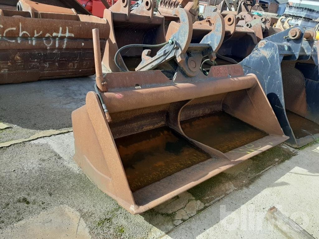 Löffel typu Zeppelin 2.250 mm, Gebrauchtmaschine v Düsseldorf (Obrázek 1)