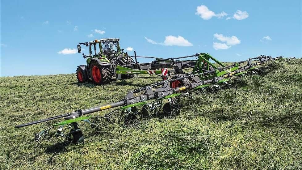 Mähaufbereiter & Zetter des Typs Fendt Lotus 1020T, Neumaschine in Borne (Bild 1)