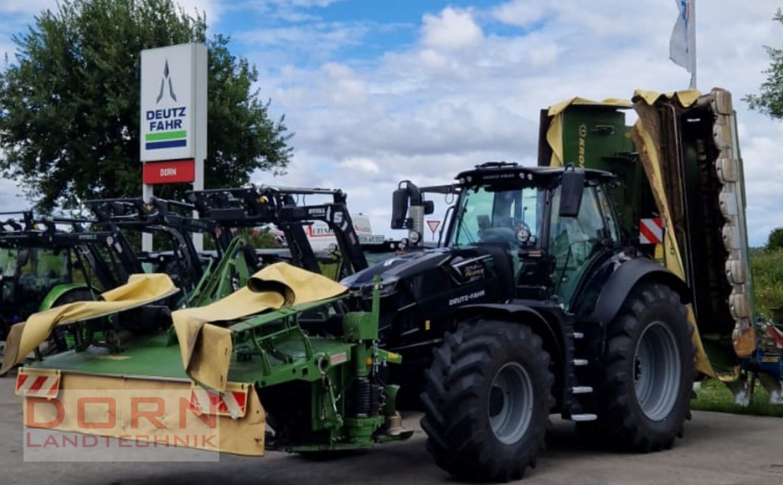 Mähaufbereiter & Zetter des Typs Krone Easy Cut B 1050 CV Collect, Gebrauchtmaschine in Schierling (Bild 1)