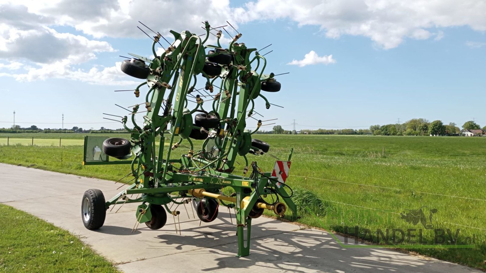 Mähaufbereiter & Zetter Türe ait Krone KWT 11.22, Gebrauchtmaschine içinde Garnwerd (resim 2)