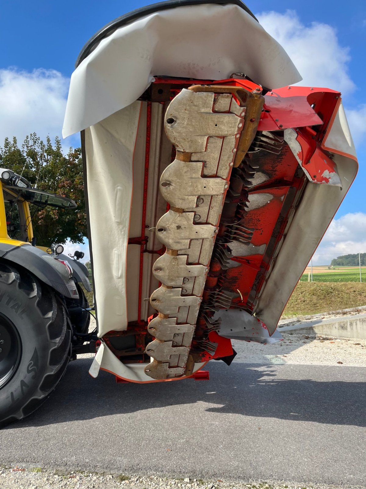 Mähaufbereiter & Zetter des Typs Kuhn FC 9530 D-FF, Gebrauchtmaschine in Langenau (Bild 4)
