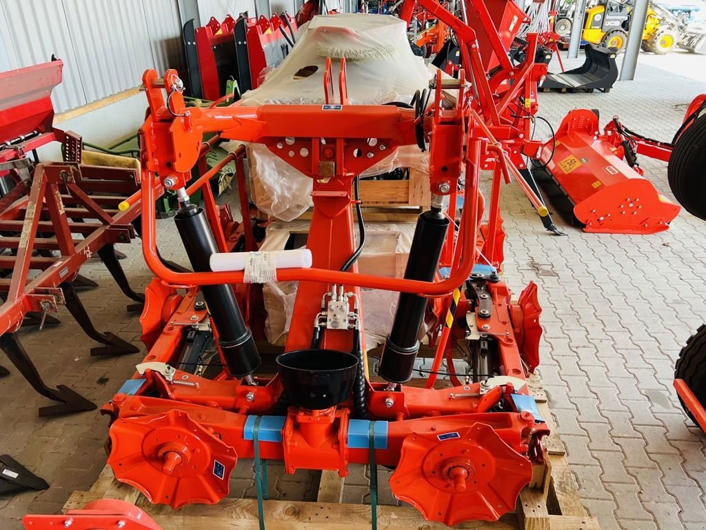 Mähaufbereiter & Zetter of the type Kuhn GF 10803, Neumaschine in Coevorden (Picture 3)