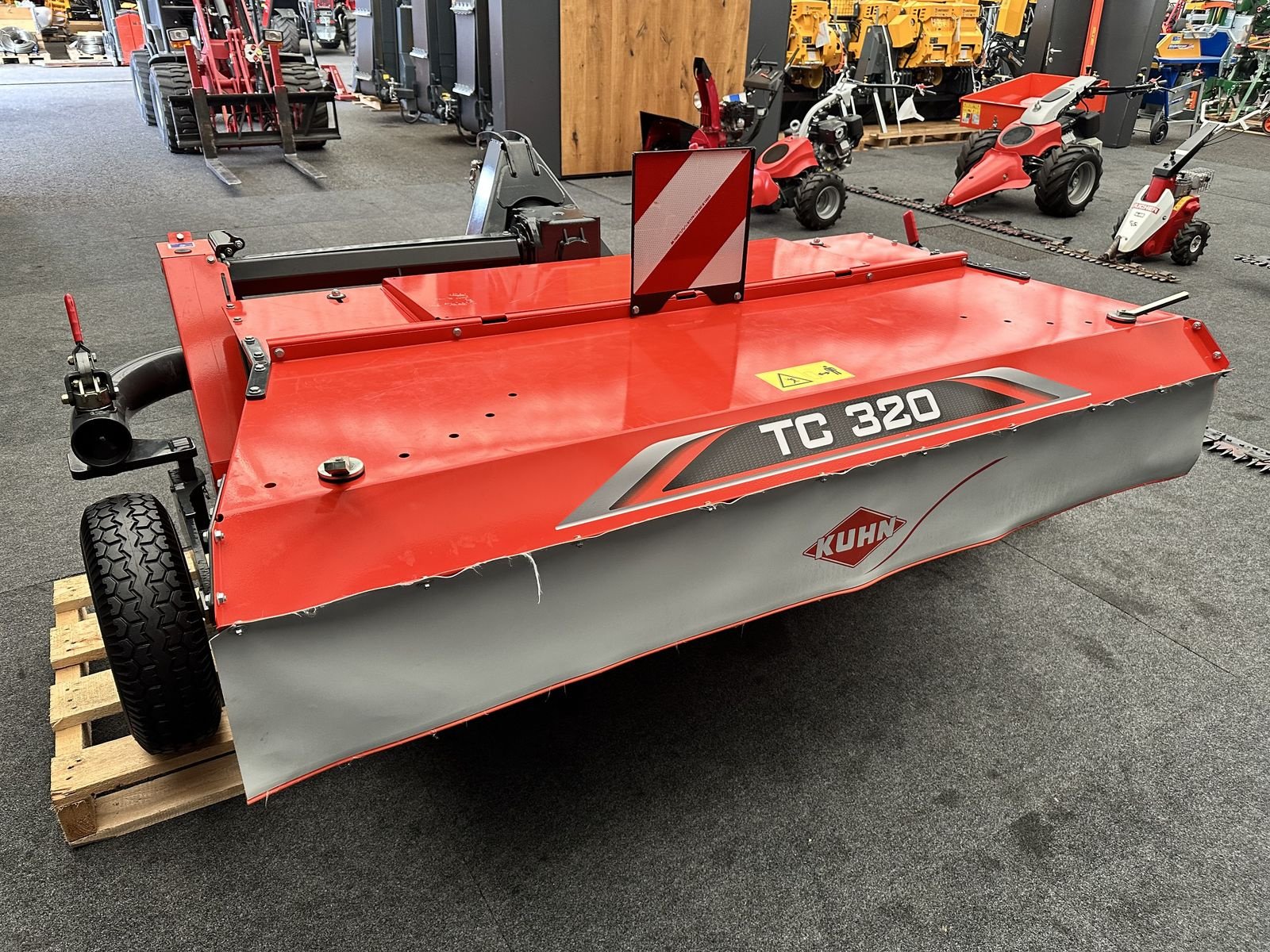 Mähaufbereiter & Zetter tip Kuhn Heckaufbereiter TC 320, gebraucht, Gebrauchtmaschine in Tamsweg (Poză 7)