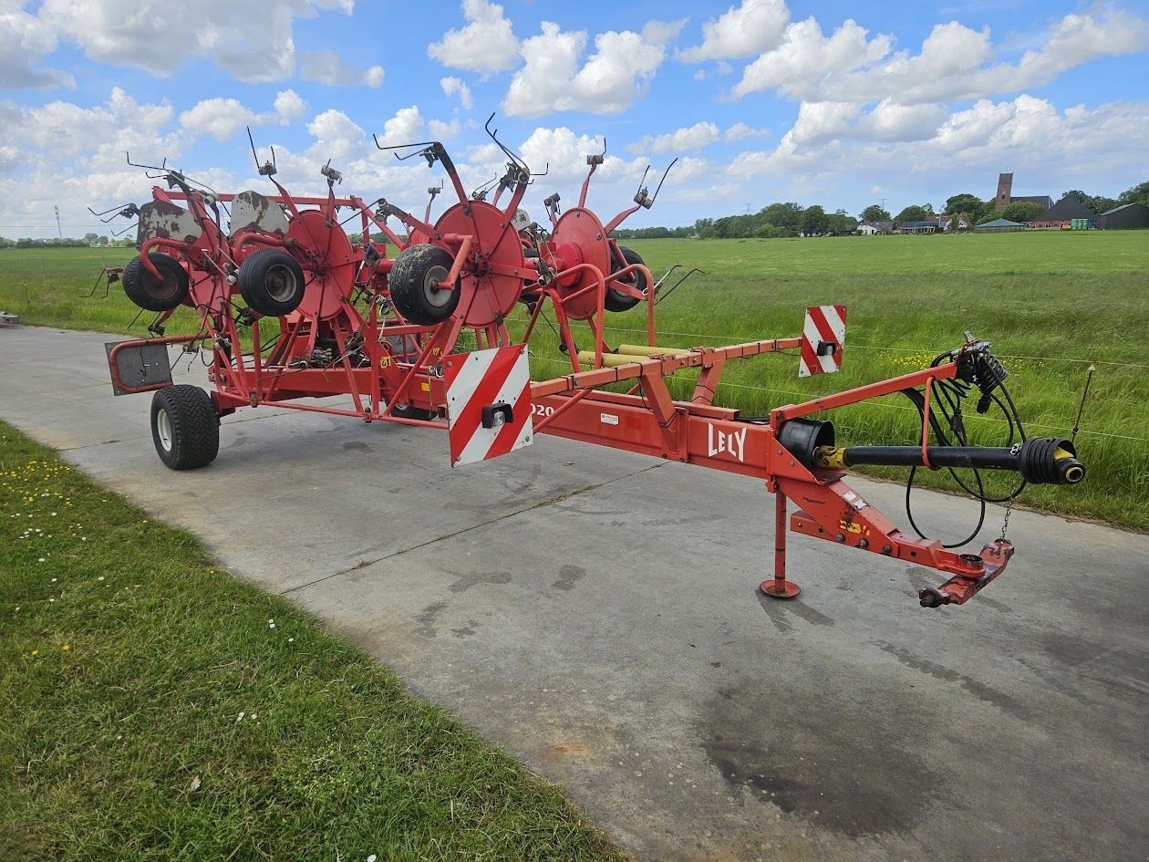 Mähaufbereiter & Zetter des Typs Lely Lotus 1020, Gebrauchtmaschine in Garnwerd (Bild 5)
